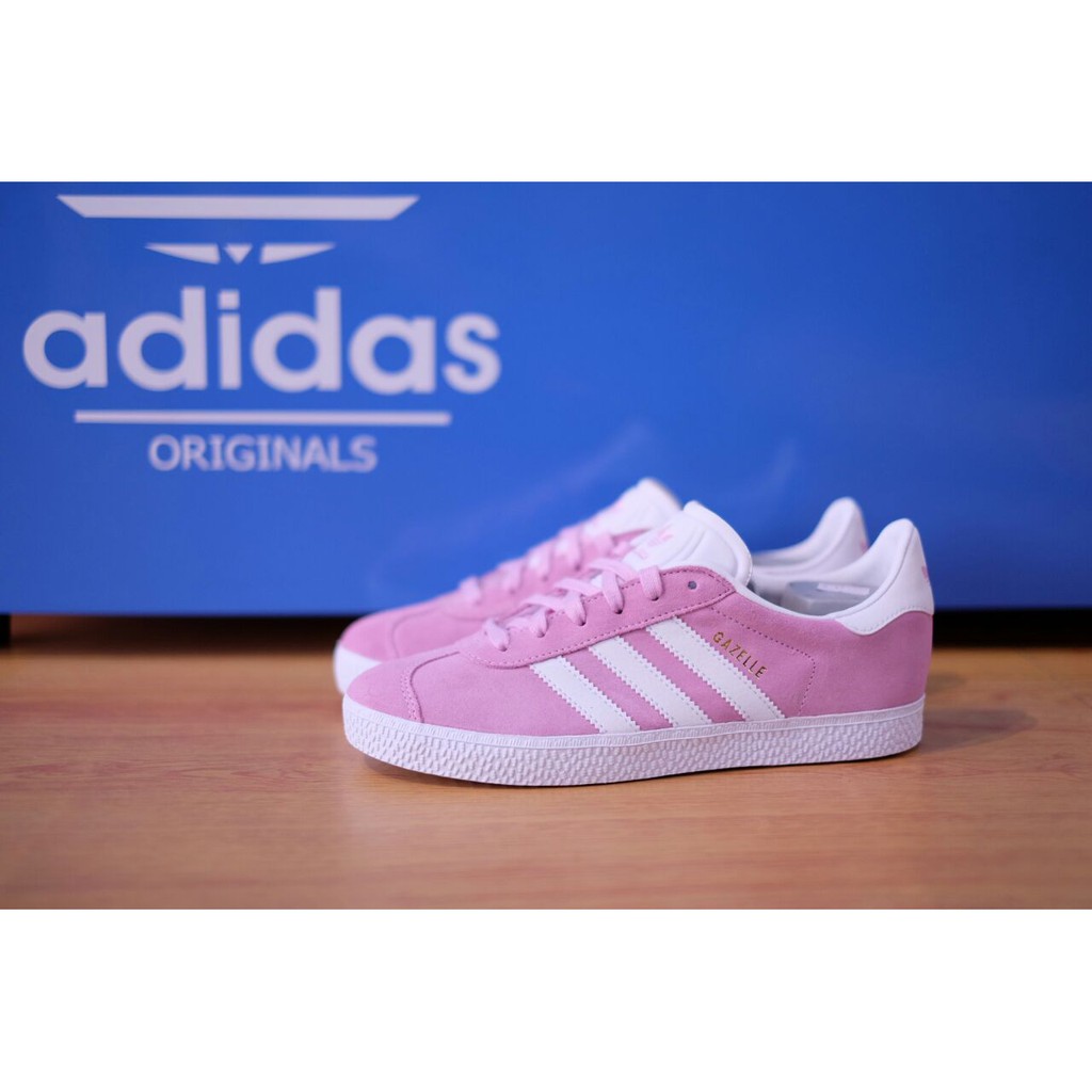 Foto sepatu adidas warna pink hot sale