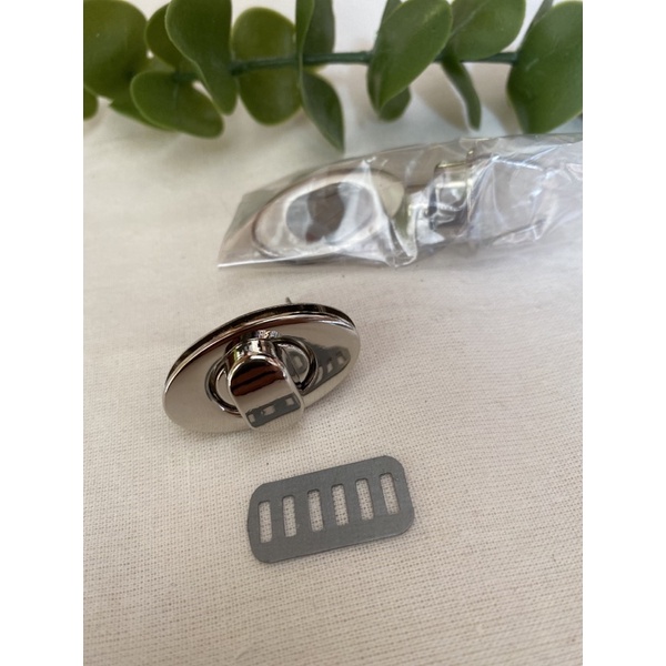 Jual KUNCI PUTAR TAS BENTUK OVAL | Shopee Indonesia
