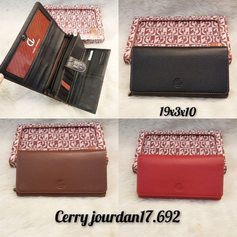 LV Kerang, Luxury, Bags & Wallets on Carousell