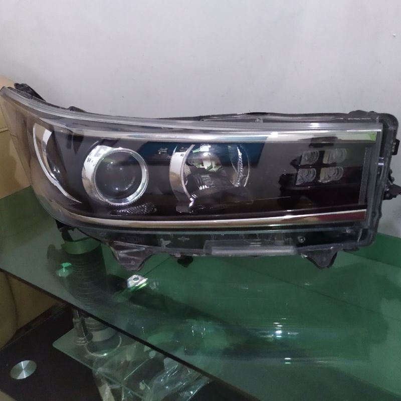 Jual headlamp Lampu depan Toyota Innova reborn venturer Shopee Indonesia