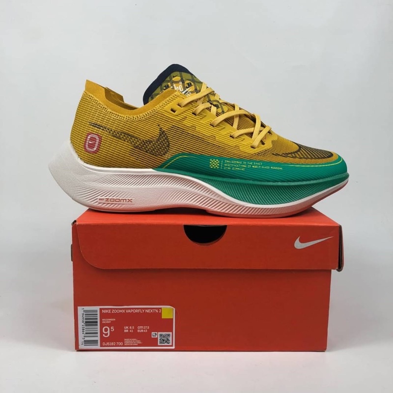 vaporfly next 2 moon shoe