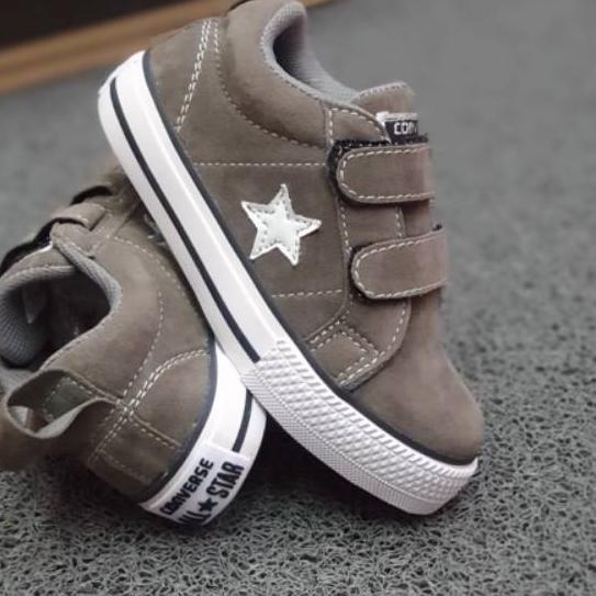 Converse one star velcro blanc hotsell