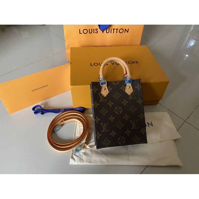 Lv Petite Sac Plat 81295 – TasBatam168