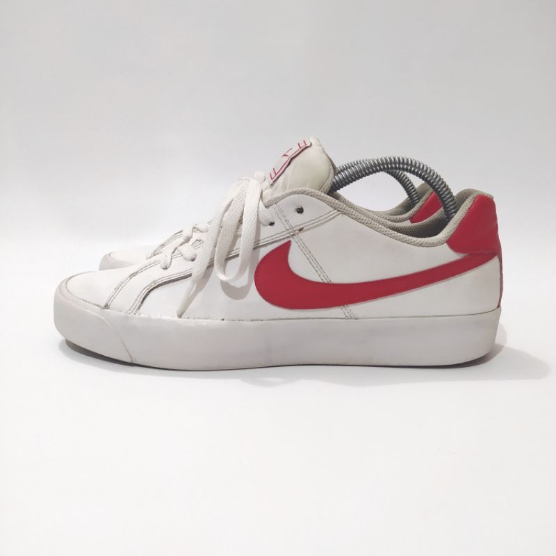 Nike court royale top white university red