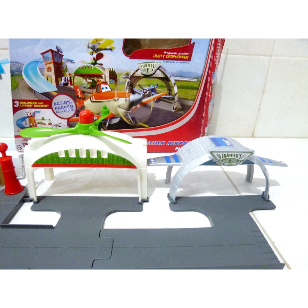 Disney planes propwash junction airport playset deals