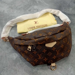 M43644 Louis Vuitton Premium Monogram Canvas Bumbag