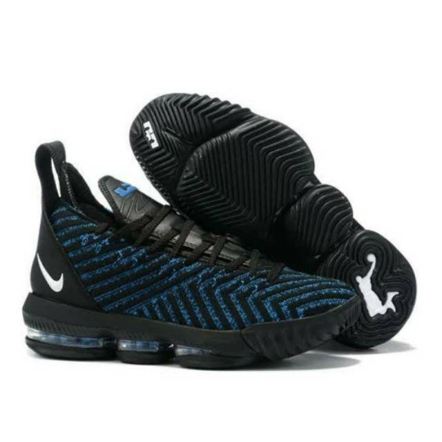 Duke store lebron 16