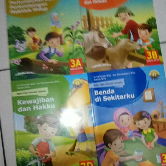 Jual Buku teks tematik terpadu untuk kelas 3 SD ( 3A s/d 3D) | Shopee ...