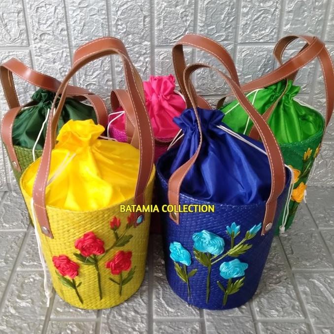 Jual Tas Parcel Anyaman Pandan Bunga Sulam Tali Kulit Keranjang Hampers Terpopuler Shopee 