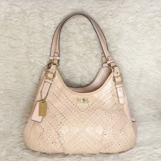 Jual C*ach Madison Criss Cross Leather Maggie Shoulder Bag  