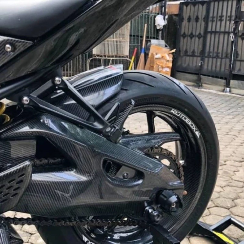 Jual Cover Swing Arm Yamaha R25 Model Yamaha R1 Carbon Kevlar | Cover ...