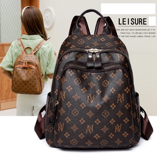 Bag Ransel LV W3000(SALE)* Bahan : Kulit Sintetis Kualitas : Semi Premium  Ukuran : 25cm x 12cm x 31cm Berat …