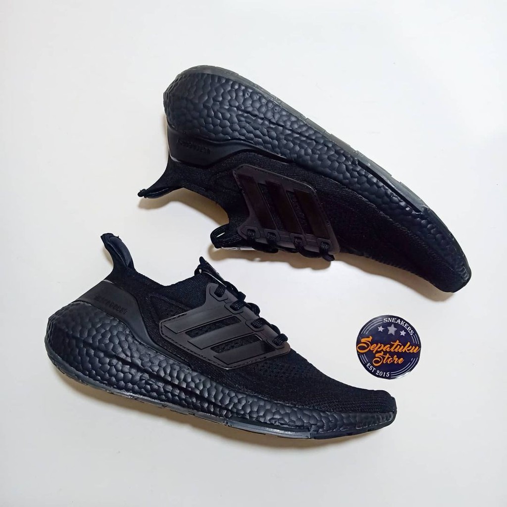 Ultra boost 2025 triple black indonesia