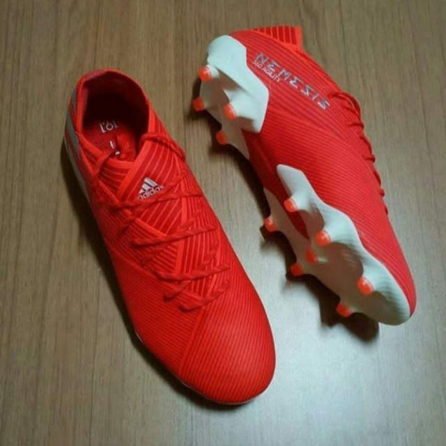 Foto sepatu bola adidas nemeziz best sale