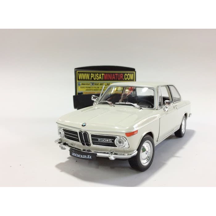 Jual Diecast Jeep Wrangler Rubicon Welly Nex 1:24 Di Seller Mobilan_ku