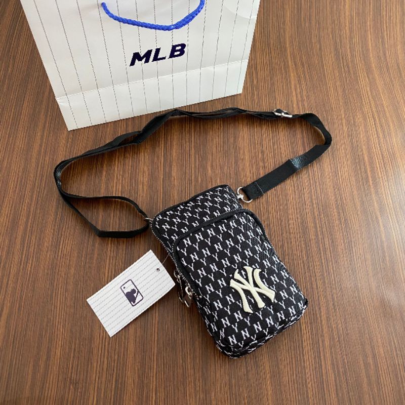 MLB sling bag / crossbody bag - Bags & Wallets for sale in Nilai, Negeri  Sembilan