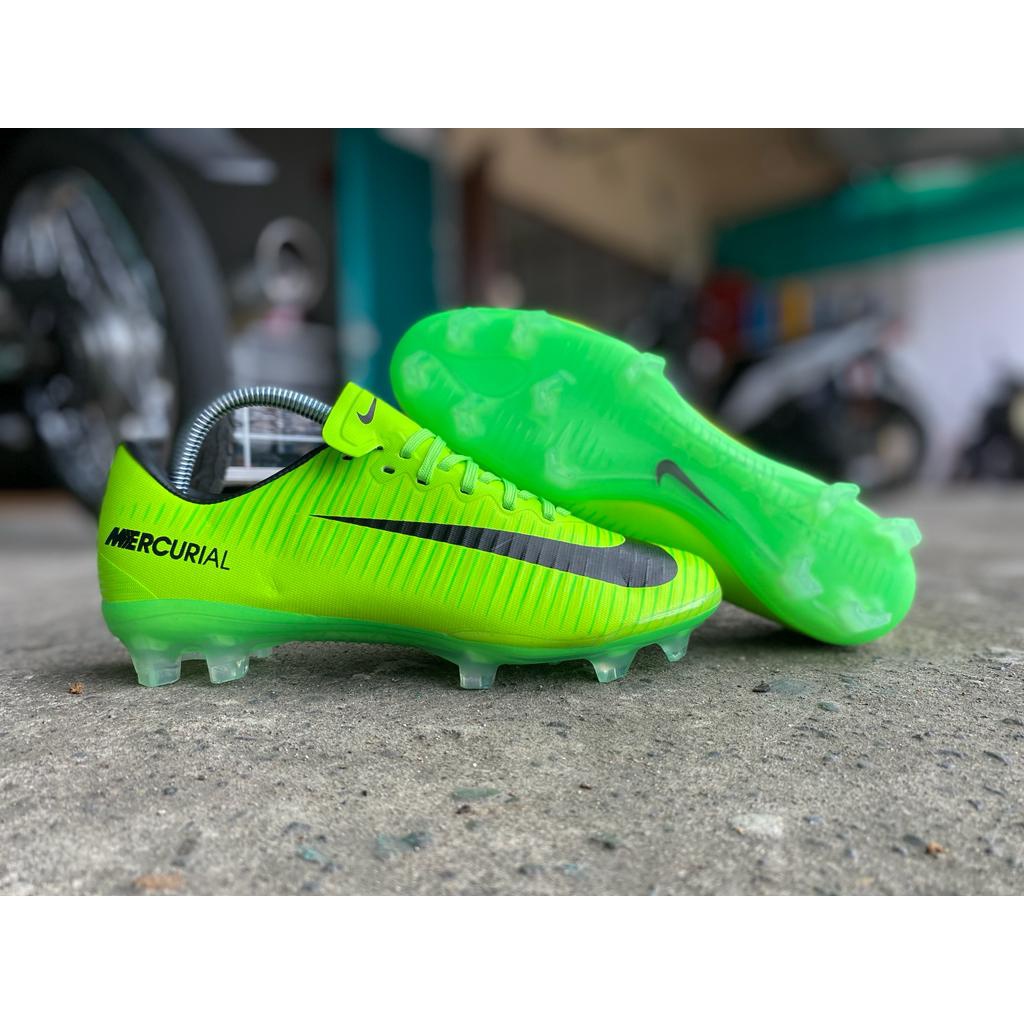 Soccer Nike Mercurial Vapor XI Academy FG Electric Green