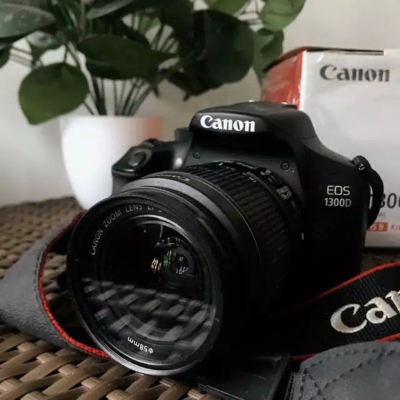Jual kamera canon 1300D mulus full set original | Shopee Indonesia