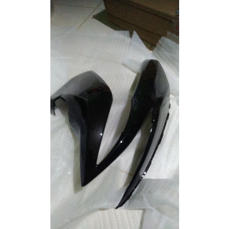 Jual Body Cowling Harga Sebelah Sayap Tebeng Depan Hitam Mengkilap