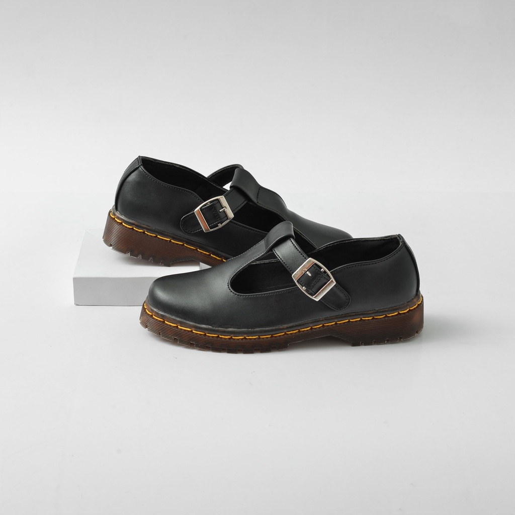 Jual Sepatu Kulit Wanita Slip On Like Project Kyra Model Docmart ...