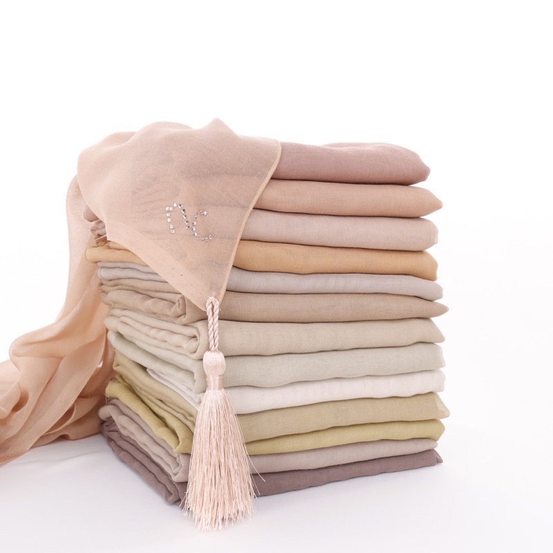 NADIYA Everyday Scarf Square Paris Japan Tassel Premium