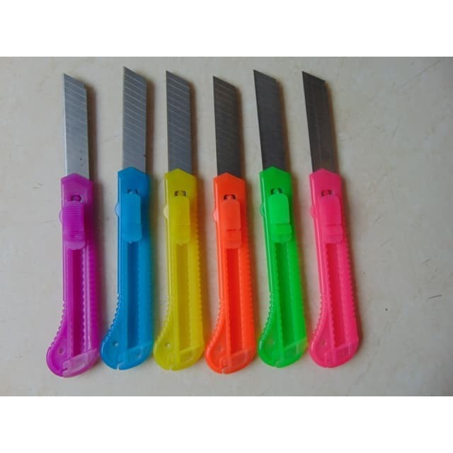 Jual Cutter Besar Pisau Carter Murah L-500 Warna Menarik Murah Meriah ...