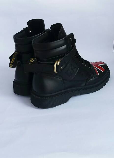 Jual Sepatu rocker 8 hole | Shopee Indonesia