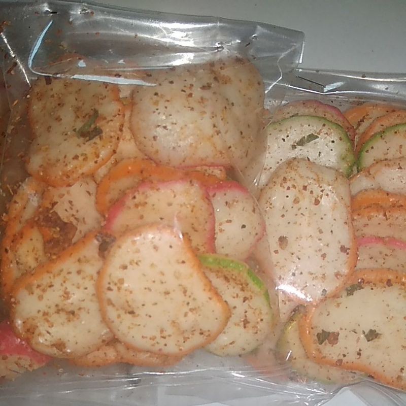 Jual KERIPIK KRUPUK SEBLAK PEDAS pack kemasan 1000 an | Shopee Indonesia