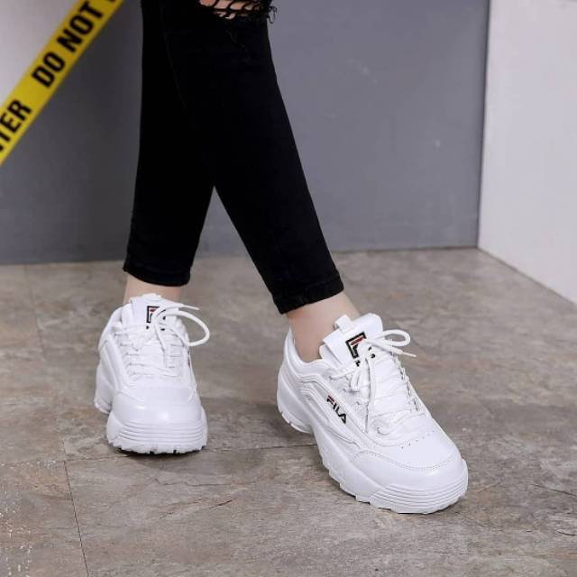 Fila replika sale
