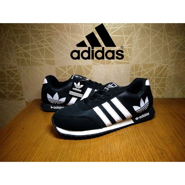 V RACER Sepatu Adidas Adidas V RACER CLASSIC Sepatu NEO V RACER