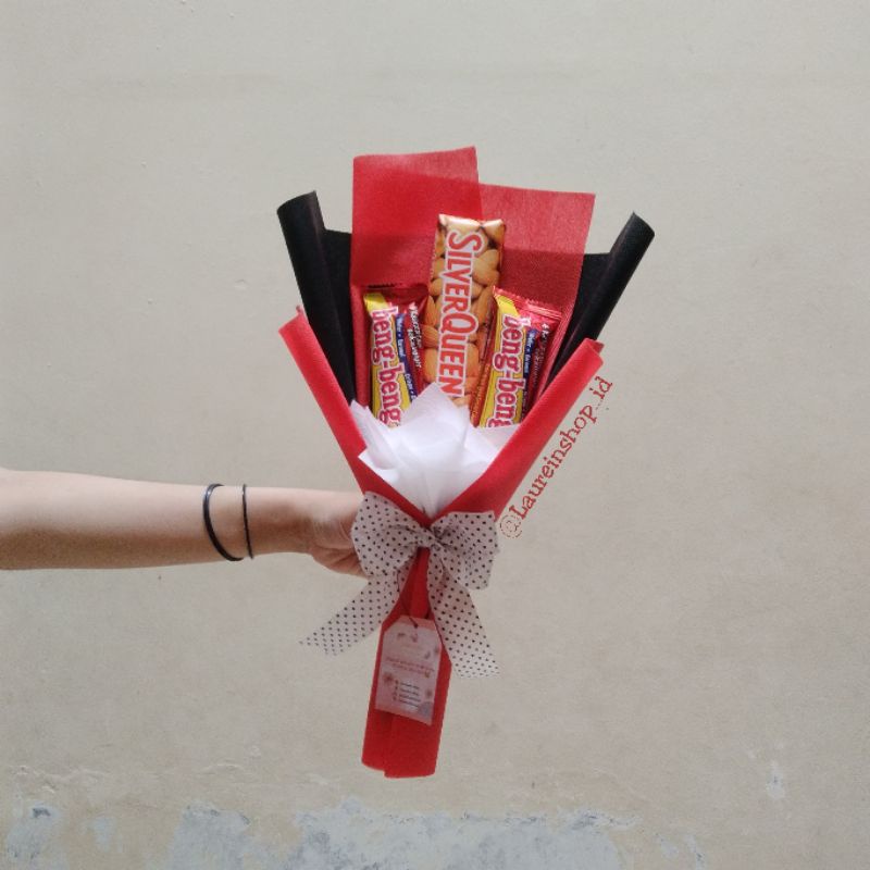 buket silverqueen.. #kreasivalentine #buketcoklat #silverqueen