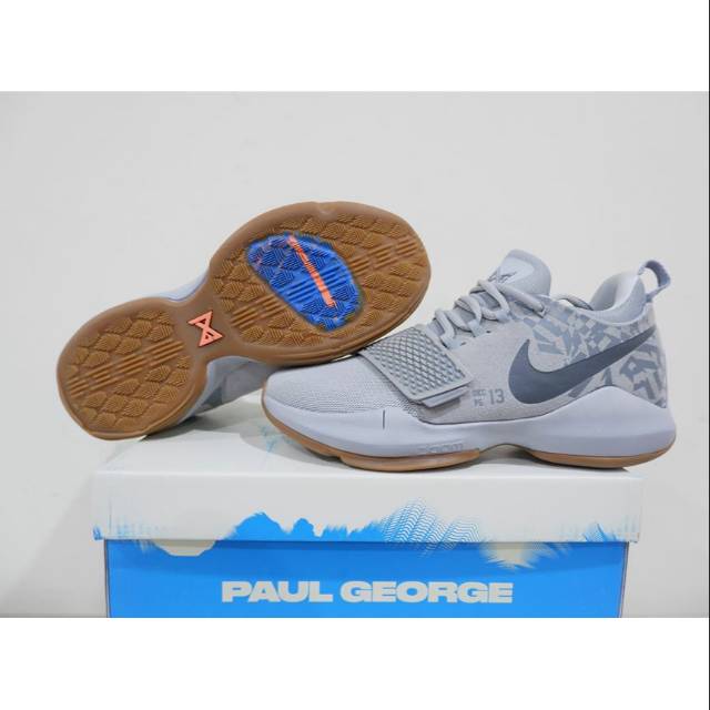 Sepatu basket pg outlet 1