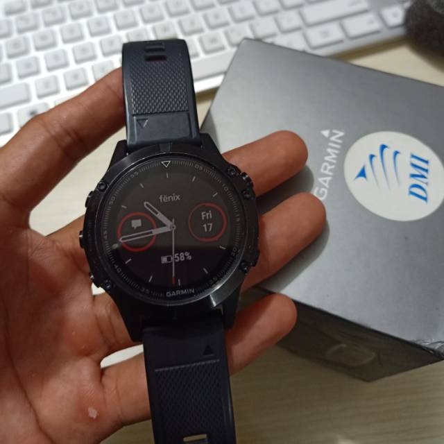 Second hand hotsell garmin fenix 5