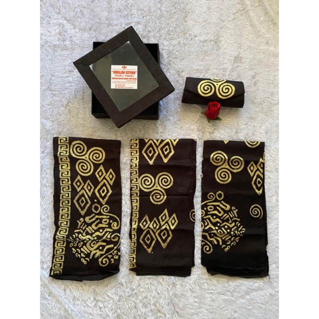 Jual Kain Tenun Sarimbit Batik Lontara Khas “Bugis” Sengkang,Makassar ...