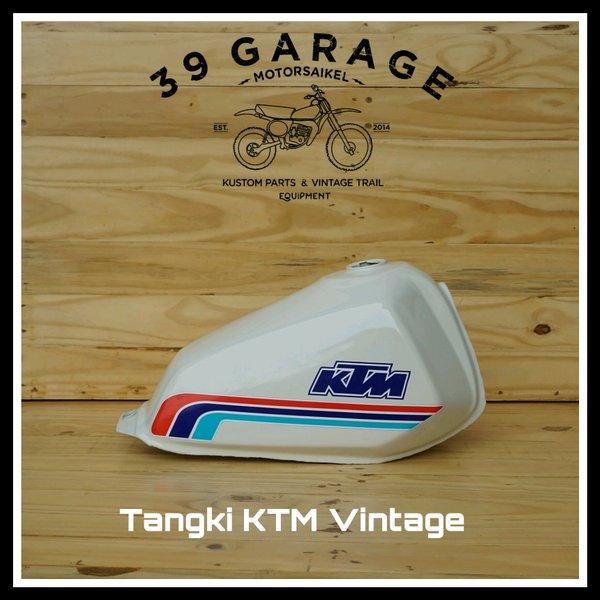 Jual Terpopuler Tangki Ktm Jadul Tangki Ktm Lc Vintage Trail Jadul ...