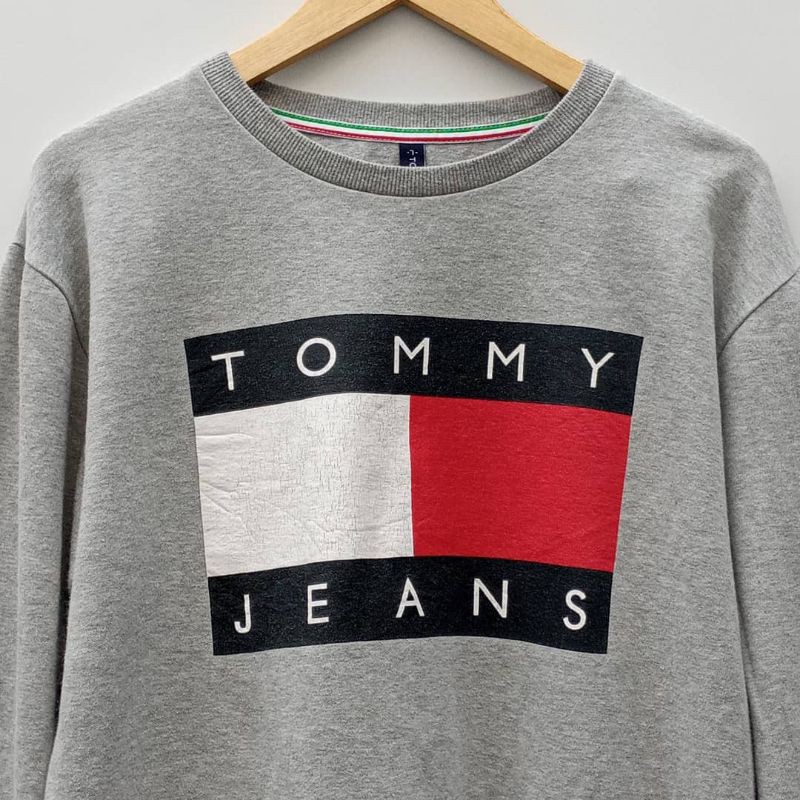 Tommy hilfiger big hot sale logo sweatshirt