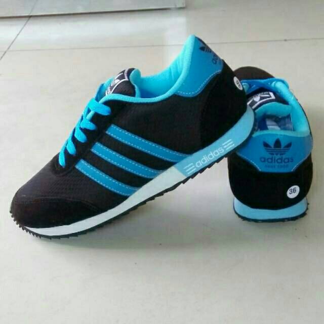 Harga adidas italy hotsell