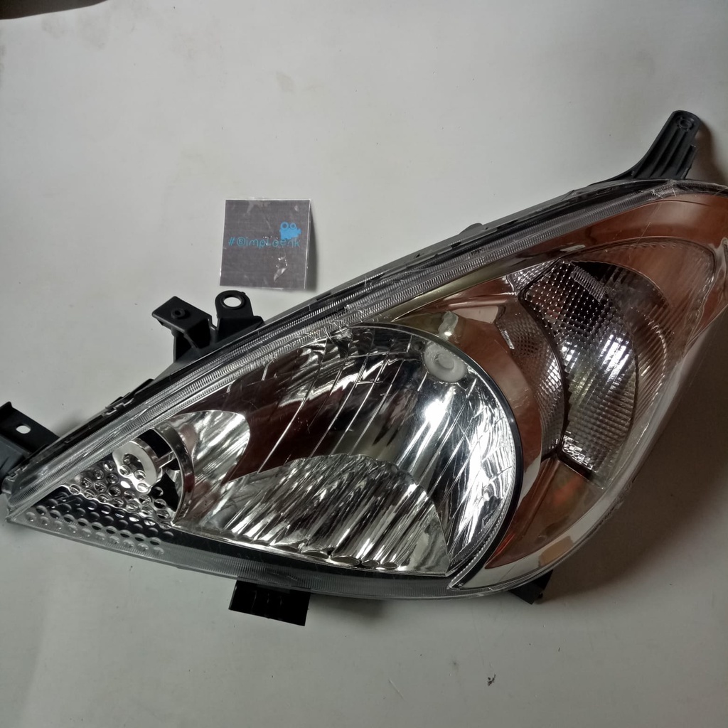 Jual Lampu depan /headlamp assy INNOVA 2004-2005-2006-2007-2008-2009 ...