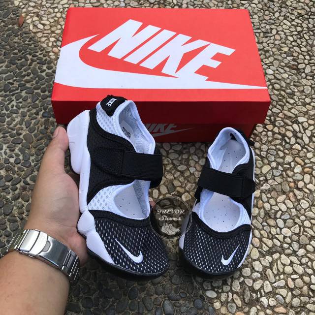 SEPATU ANAK NIKE AIR RIFT KIDS BLACK WHITE PREMIUM ORIGINAL