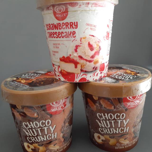 Jual Es cream Walls Choco Nutty & Strawberry Cheesecake | Shopee Indonesia