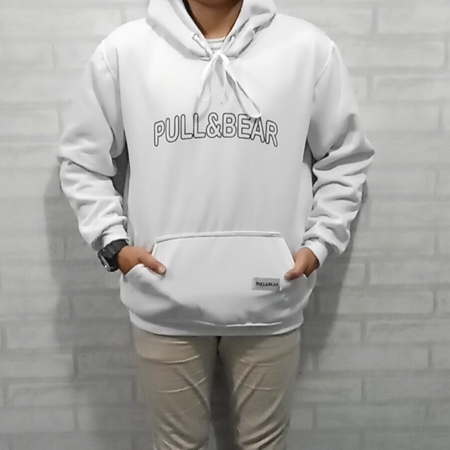 Hoodie pria pull and bear sales