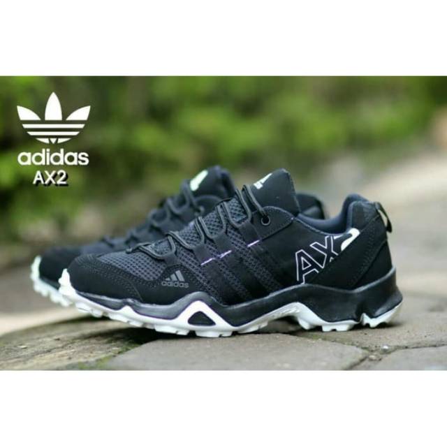 SEPATU GUNUNG ADIDAS AX 2 GORE TEX SEPATU TOURING SALE DISKON END YEAR