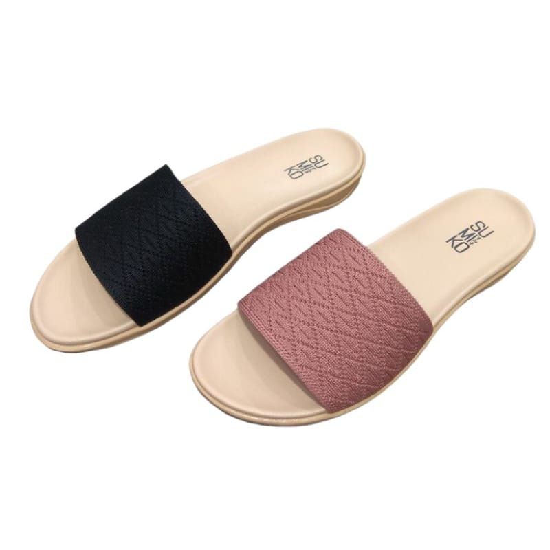 Trepes: Lebih dari Sekadar Sandal, Sebuah Gaya Hidup dalam Setiap Langkah