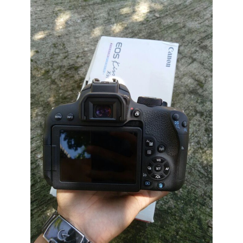 Jual Kamera Eos Canon Kiss X9i (800D) + Lensa Kit Ef-S 18 Jual Kamera Eos Canon Kiss X9i (800D) + Lensa Kit Ef-S 18