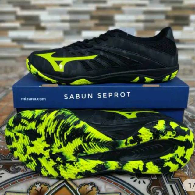 Sepatu Futsal Mizuno Basara 103 Sala IN Black Safety Yellow Original ukuran 43