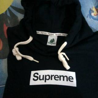 Supreme sweater made shop in korea letra