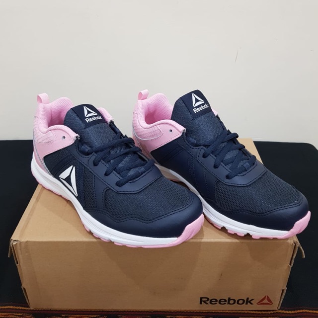 Sepatu reebok original clearance wanita