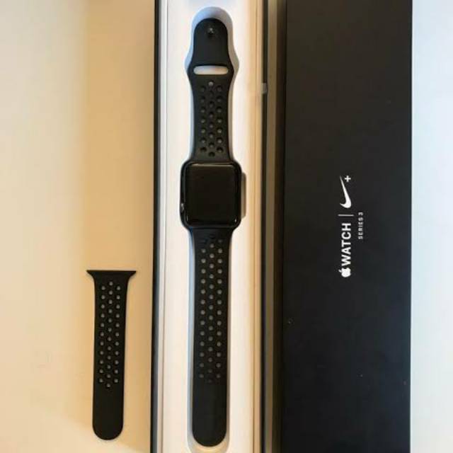 Apple Watch Series 3 Nike 42mm GPS