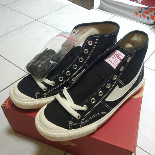 Jual Compass Gazelle High Black White Bw Bnib 42 And 41 Shopee Indonesia