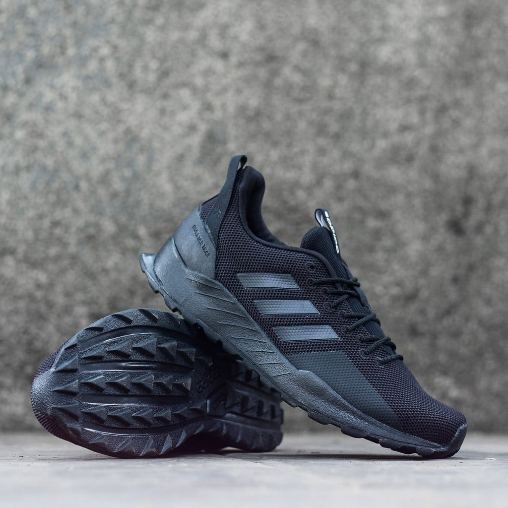 Adidas questar sales trail black